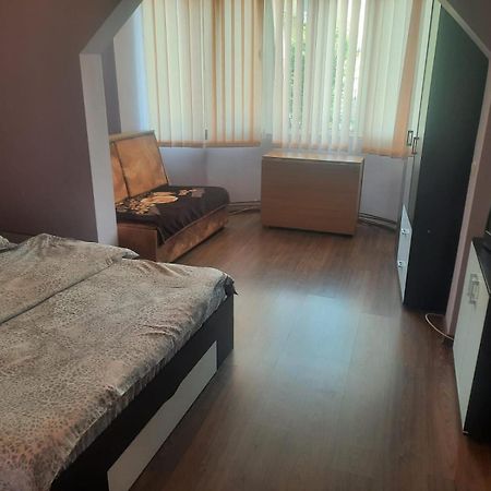 Apartamentul Republicii Alba Iulia Exterior photo